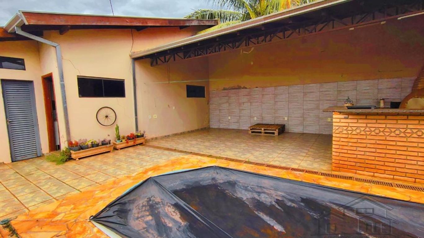 CASA NO Jardim Canadá em Assis