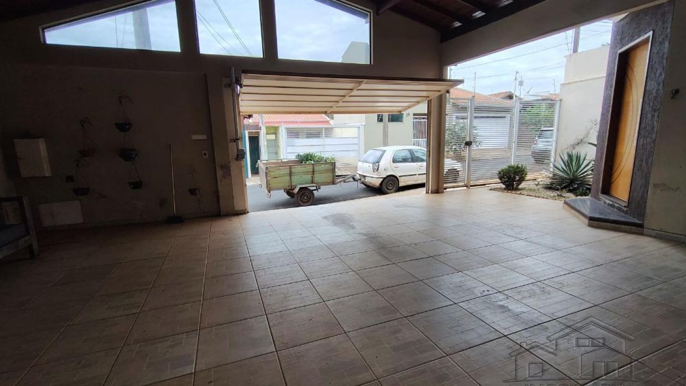 CASA NO Jardim Canadá em Assis