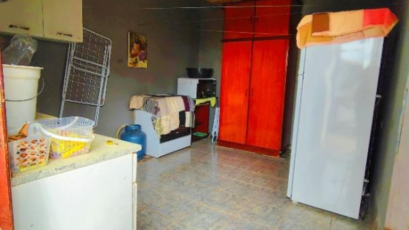 CASA NO Jardim Canadá em Assis