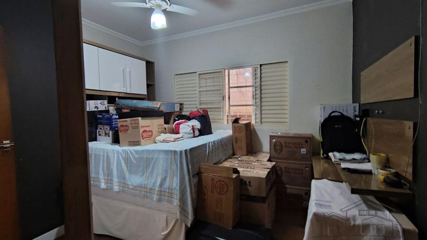 CASA NO Jardim Canadá em Assis