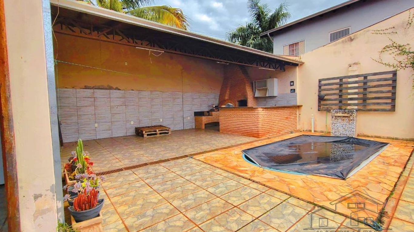 CASA NO Jardim Canadá em Assis
