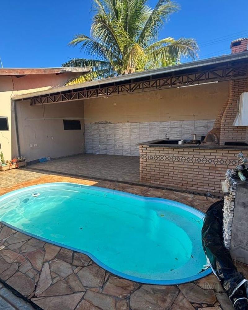 CASA NO Jardim Canadá em Assis