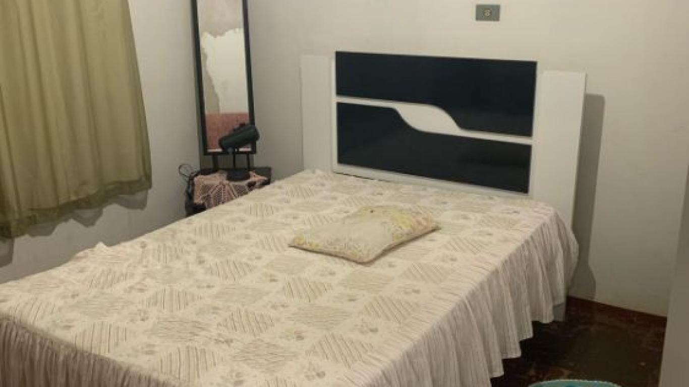CASA NA Vila Ribeiro em Assis