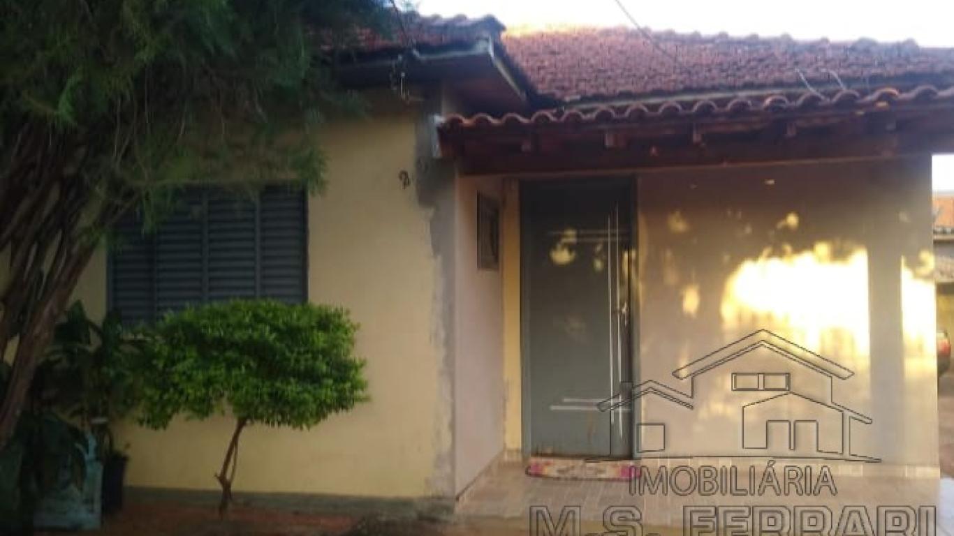 CASA NA Vila Ribeiro em Assis