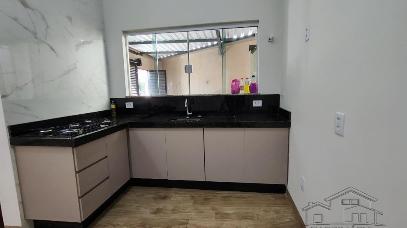 CASA NA Vila Central em Assis