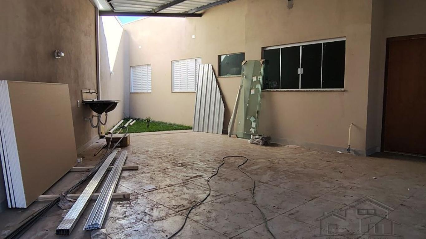 CASA NA Vila Central em Assis