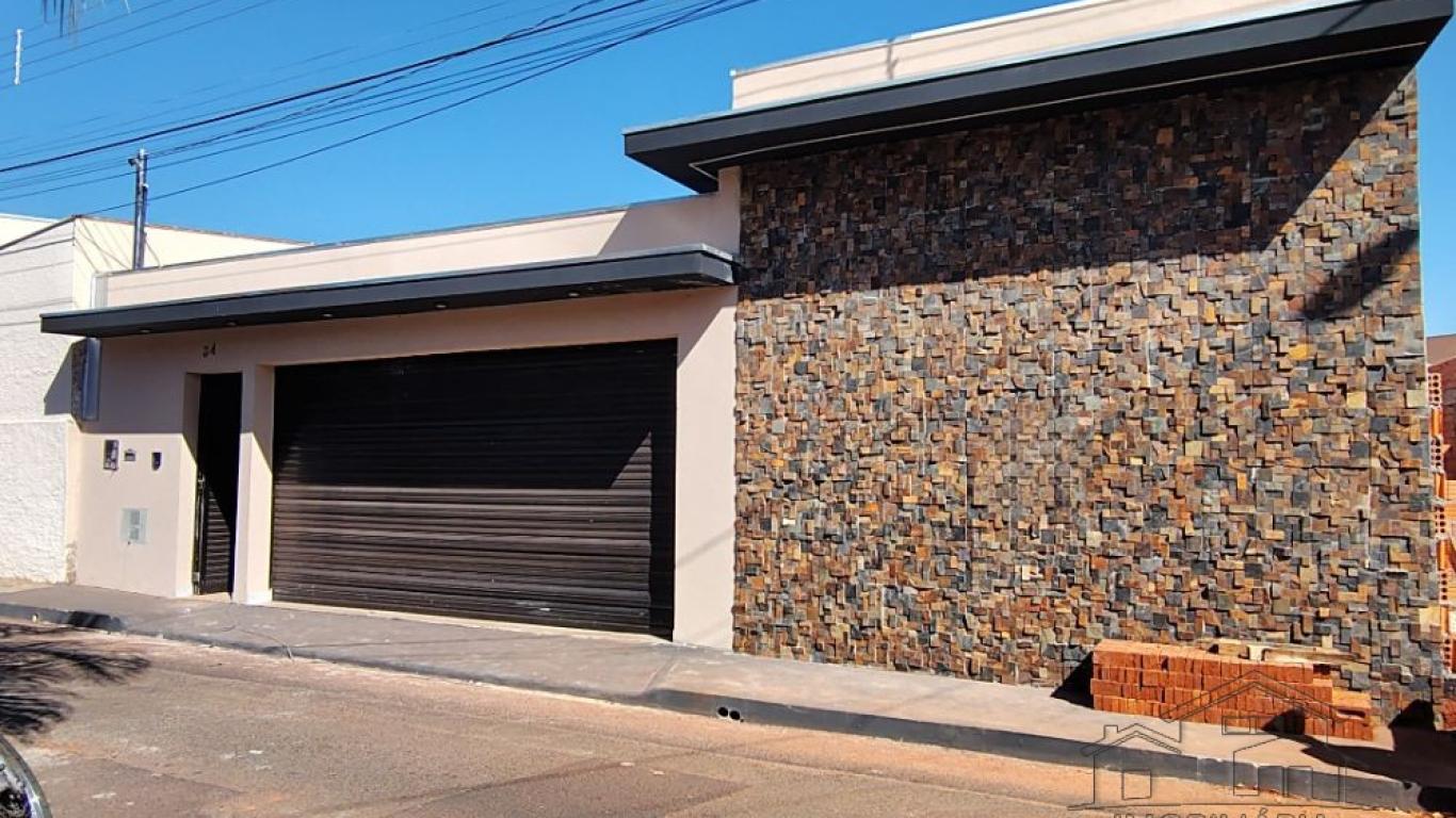 CASA NA Vila Central em Assis