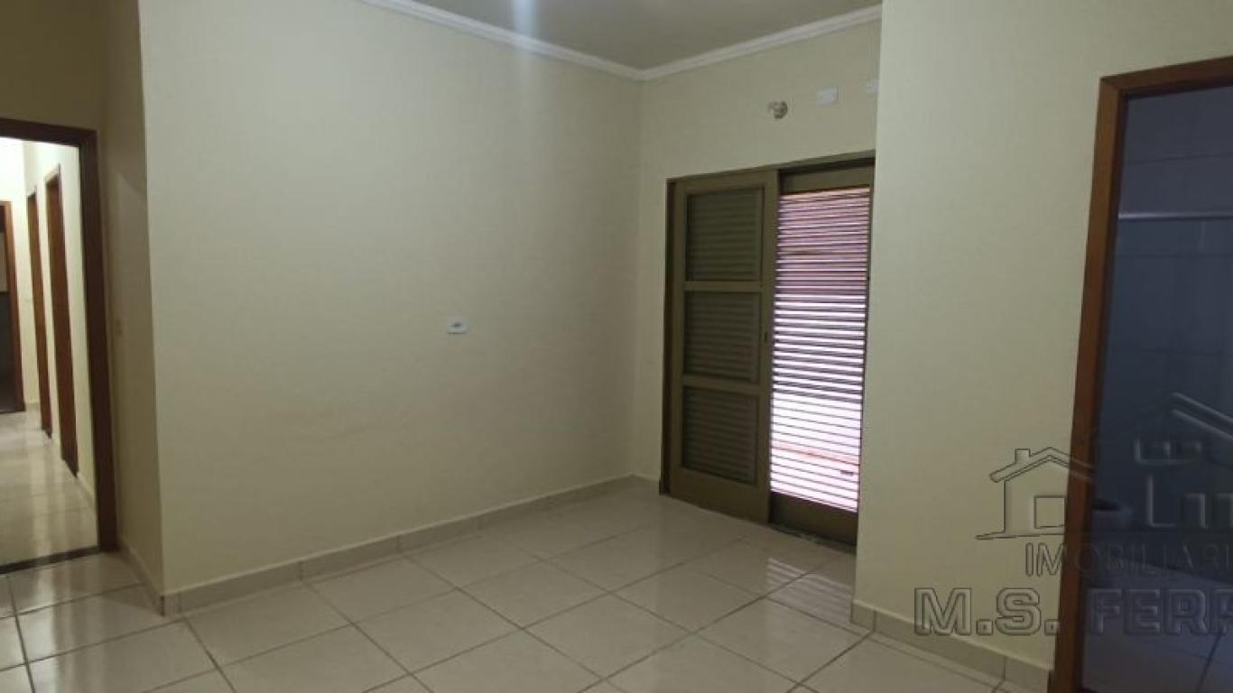 CASA NO Parque Universitário em Assis