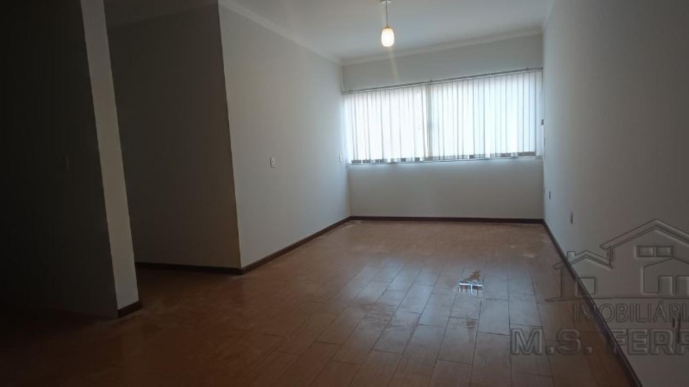 APARTAMENTO NA Centro em Assis