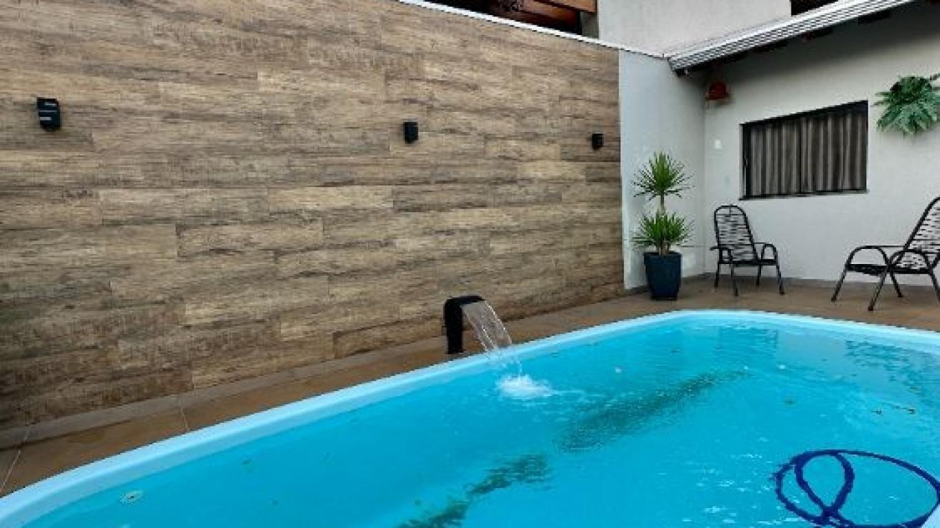 CASA NA Vila Ouro Verde em Assis