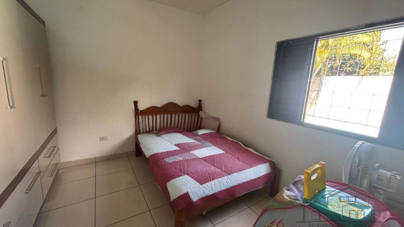 CASA NO Parque Universitário em Assis