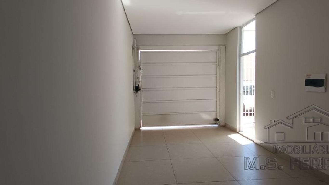 CASA NA Vila Tênis Clube em Assis