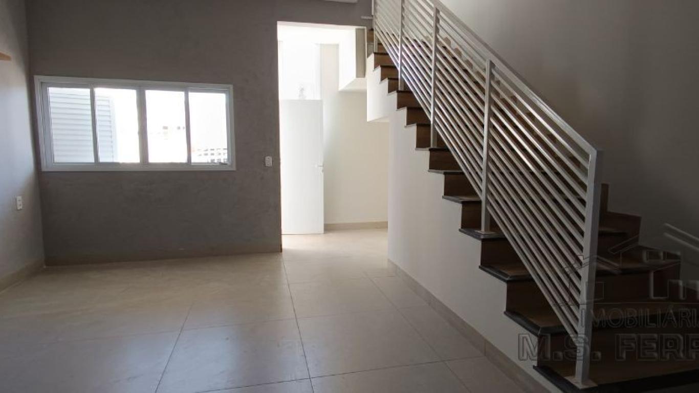 CASA NA Vila Tênis Clube em Assis