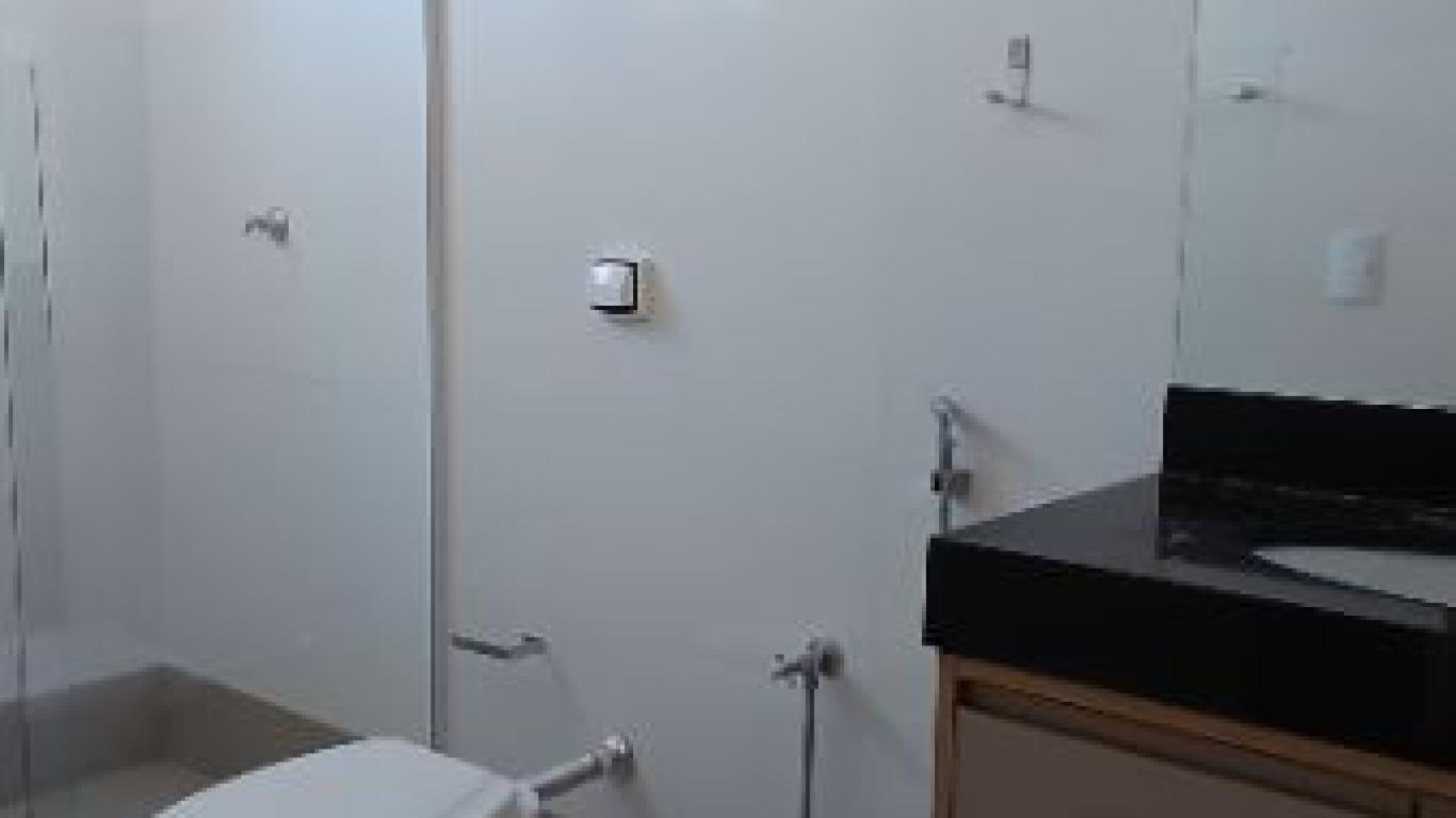 CASA NA Vila Tênis Clube em Assis