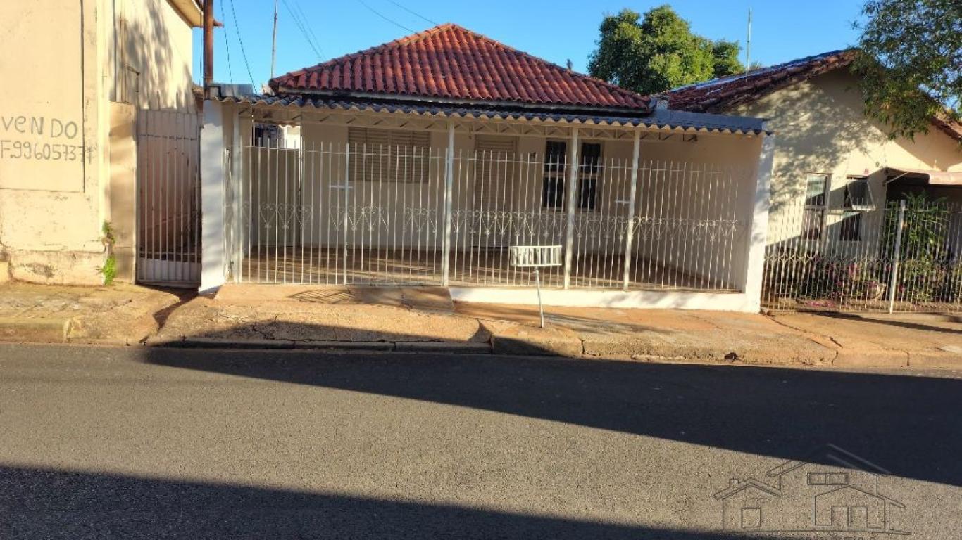 CASA NA Centro em Assis