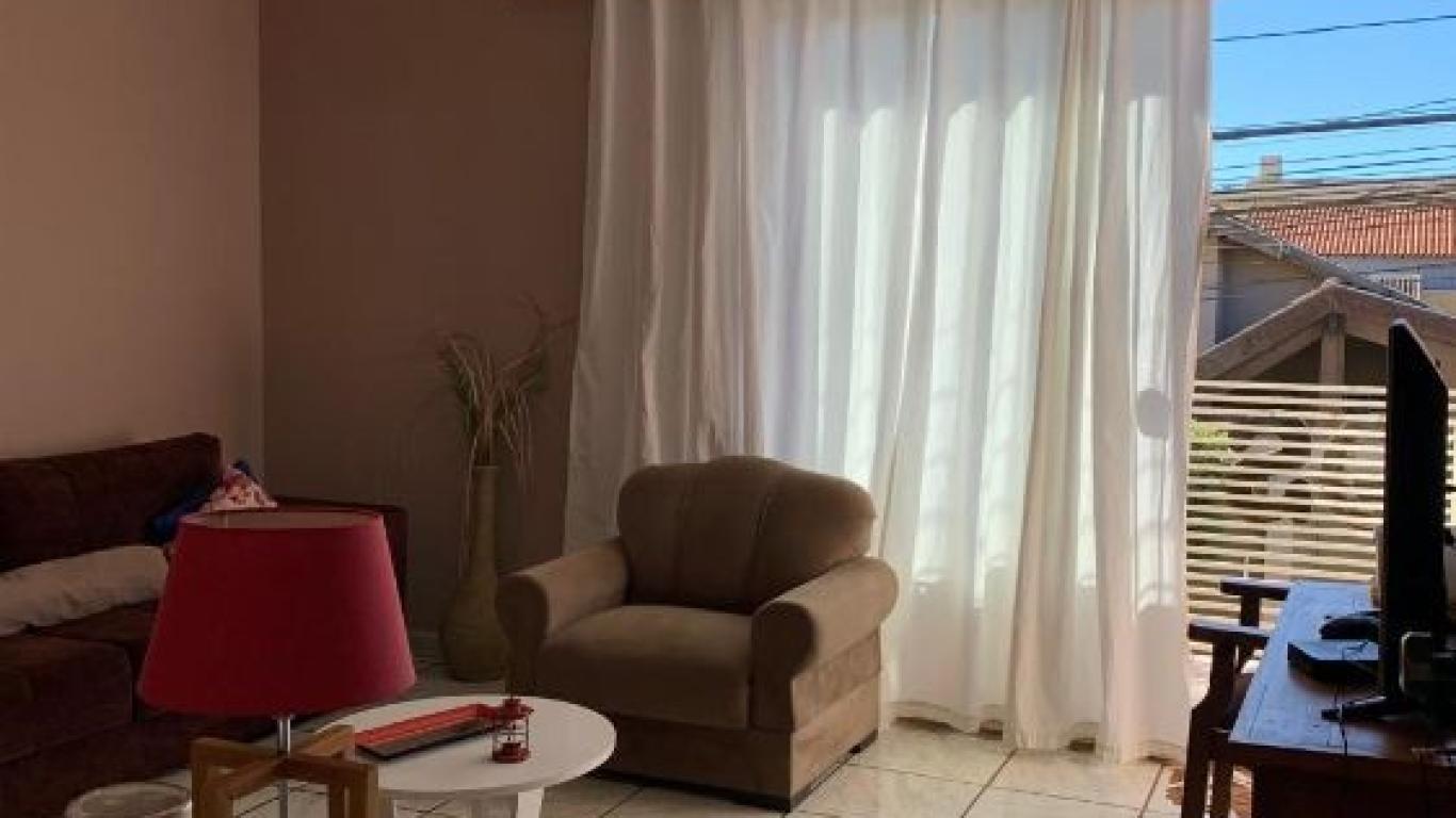 CASA NA Vila Zulmira em Assis