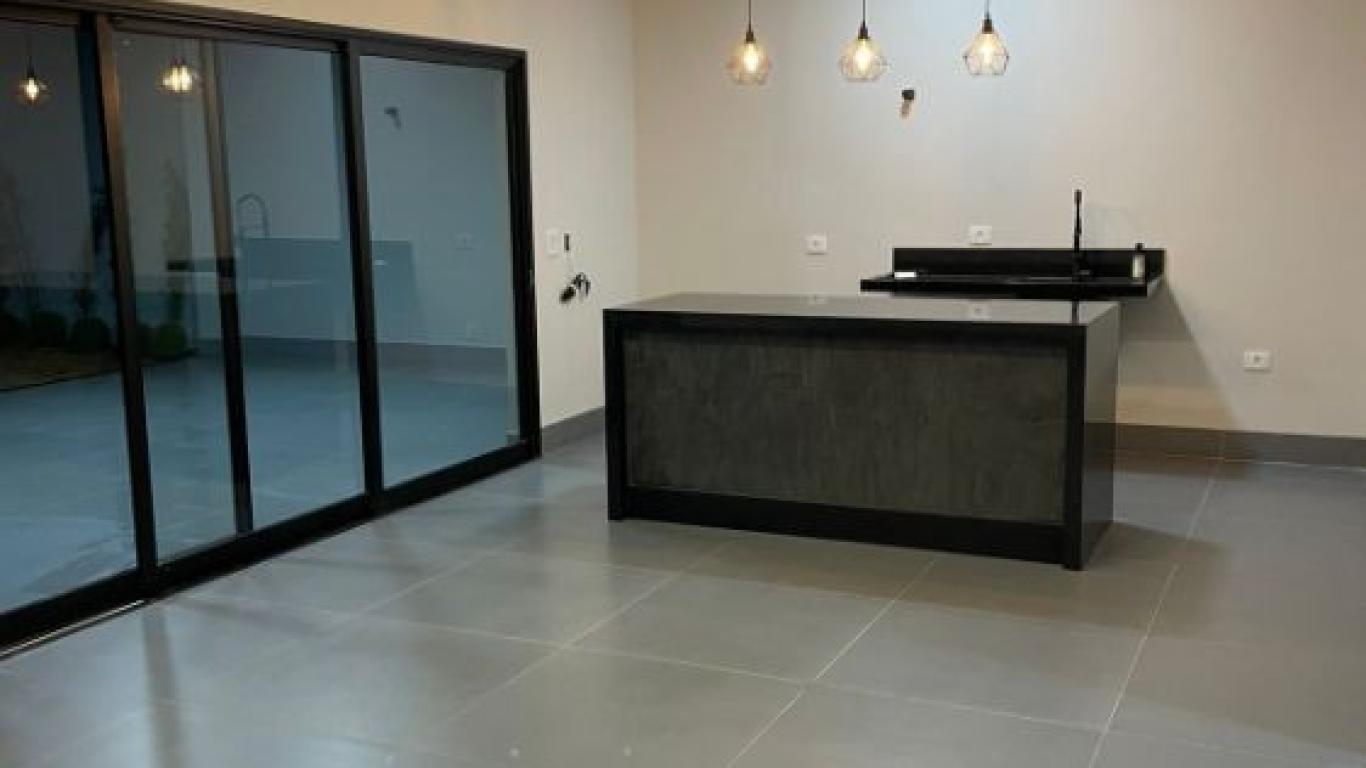 CASA NO Residencial Park Bambu II em Assis
