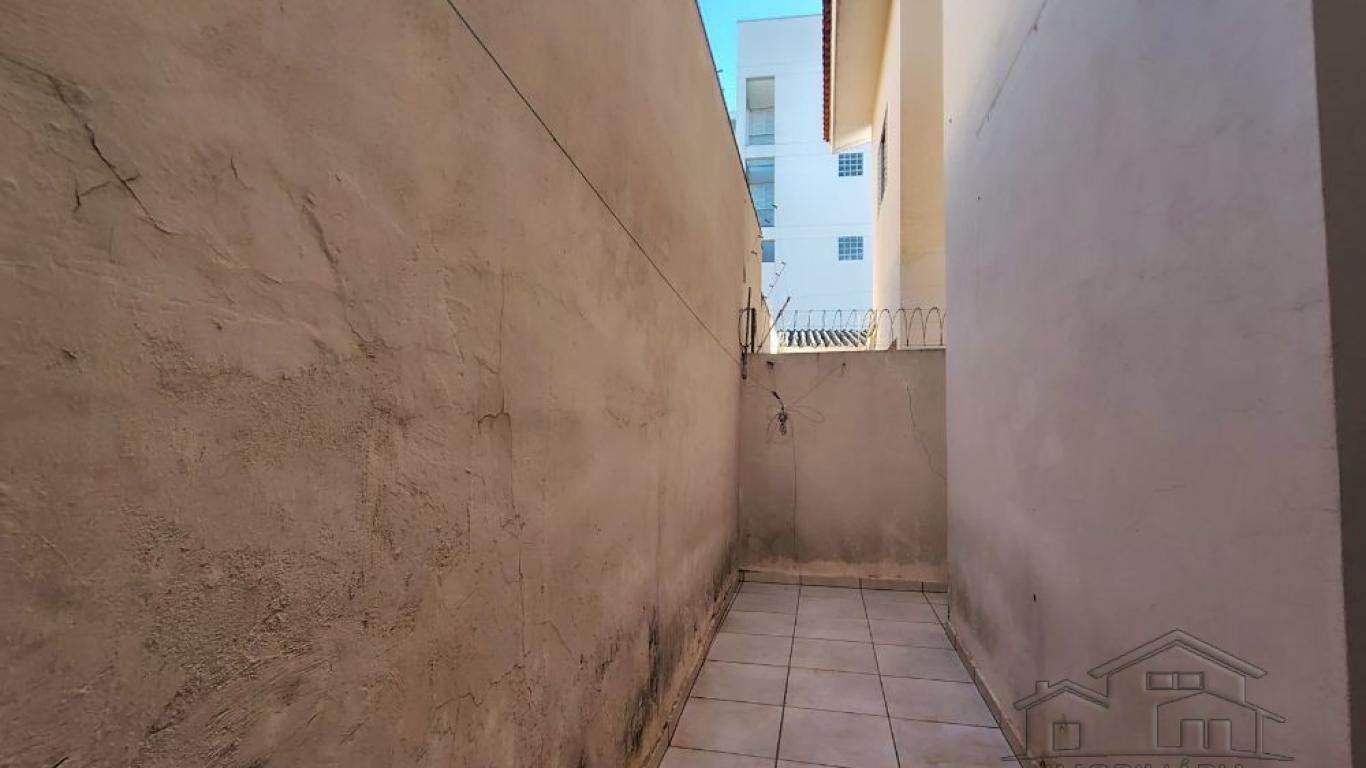 CASA NA Vila Glória em Assis