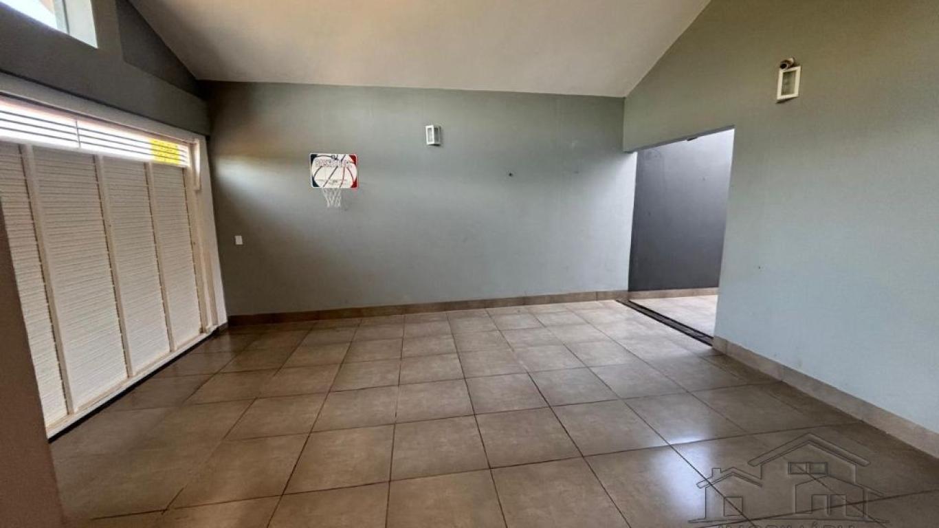 CASA NO Portal de São Francisco em Assis