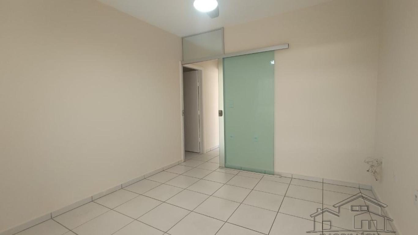 CASA NA Vila Tênis Clube em Assis
