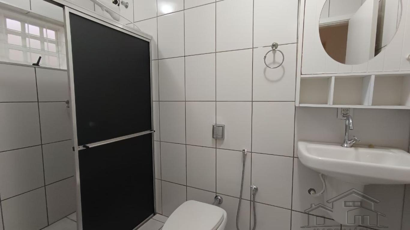 CASA NA Vila Tênis Clube em Assis