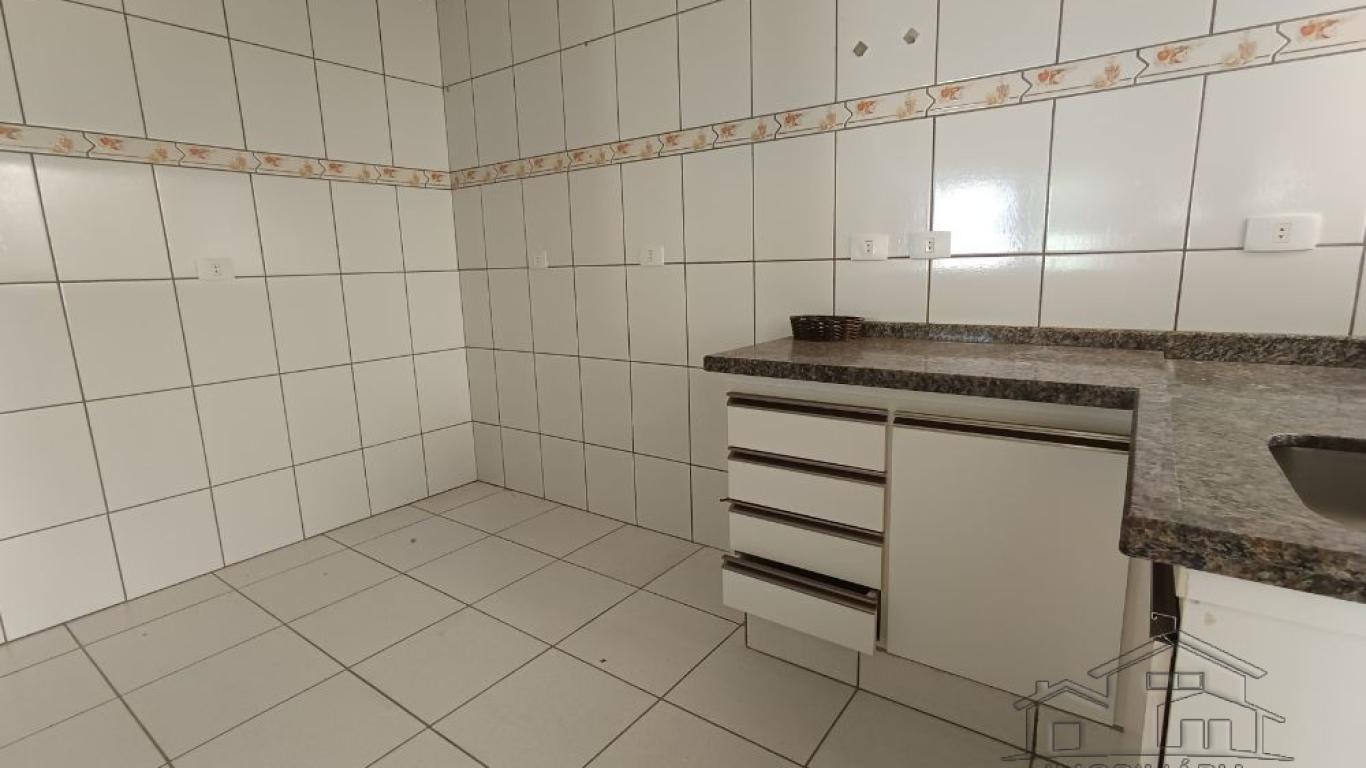 CASA NA Vila Tênis Clube em Assis