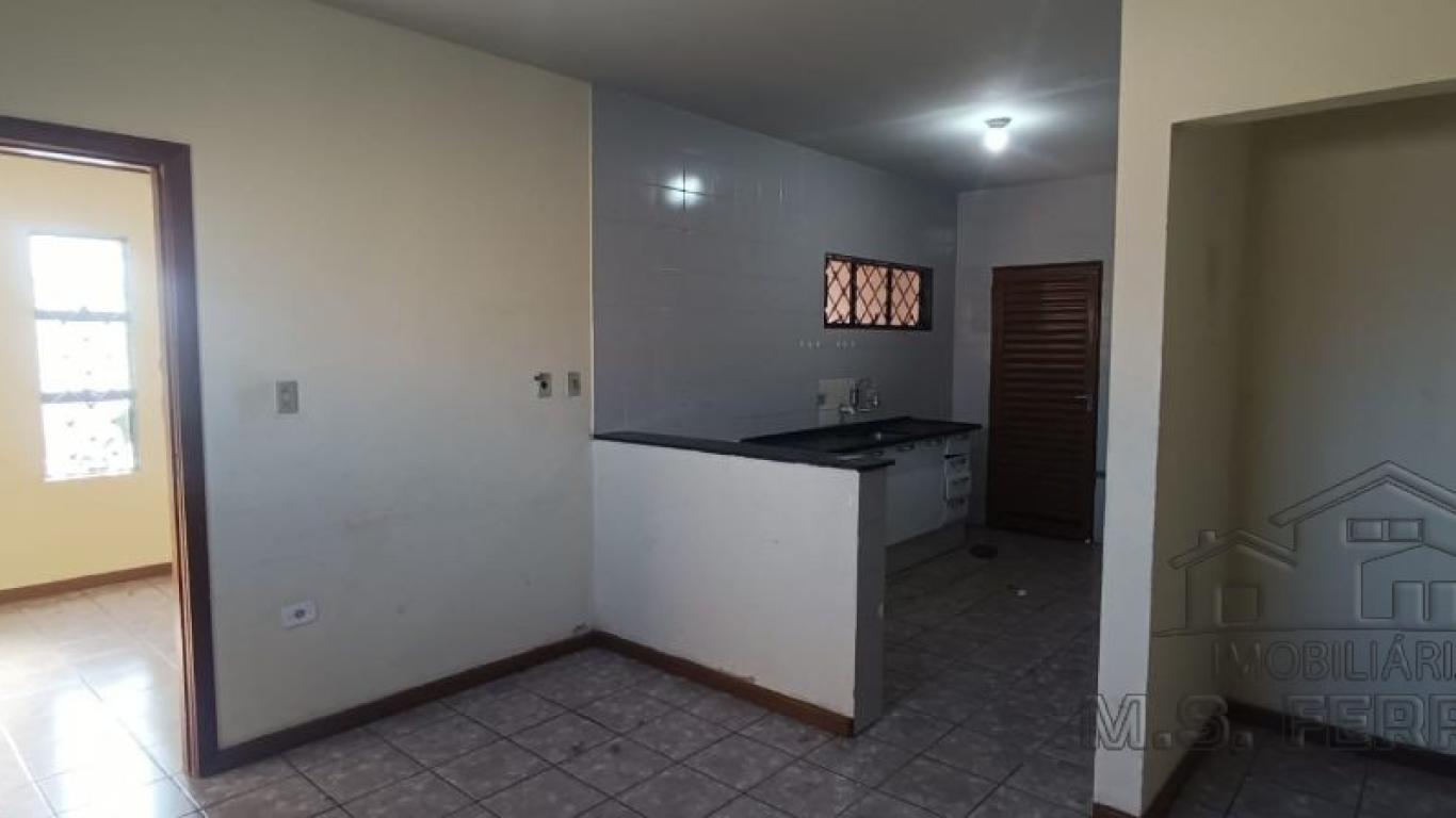 CASA NA Vila Tênis Clube em Assis