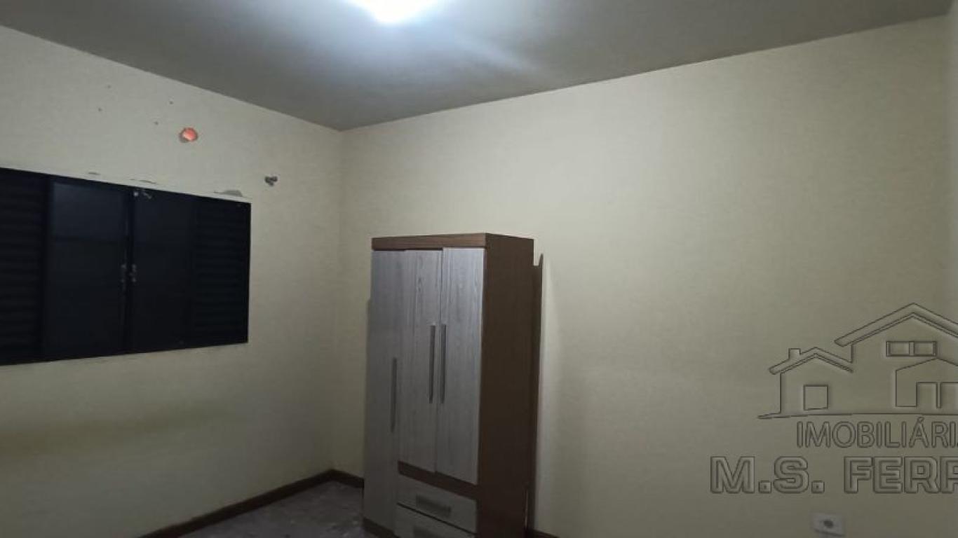 CASA NA Vila Tênis Clube em Assis