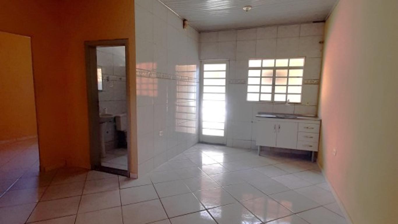 CASA NA Vila Orestes em Assis