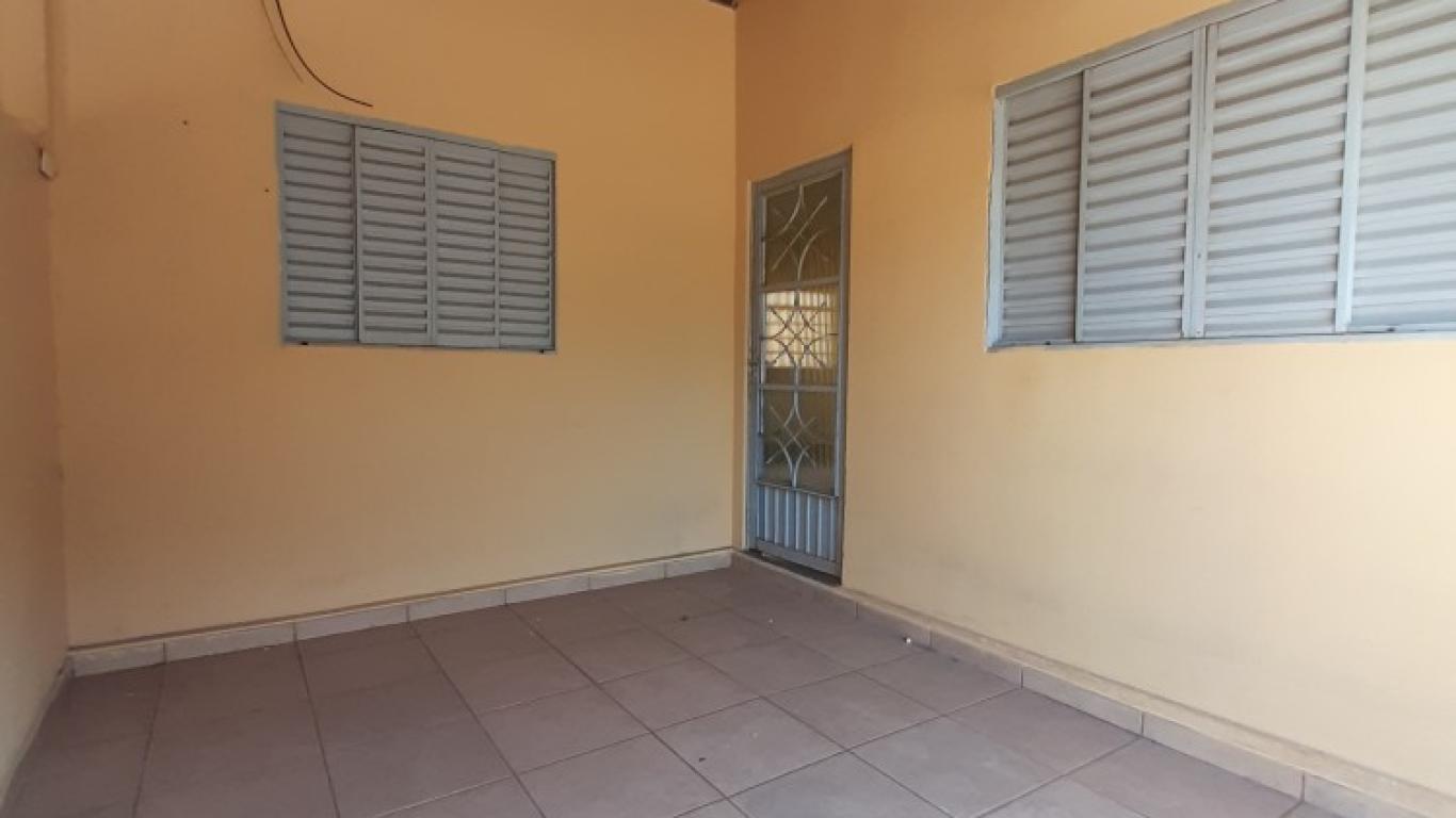 CASA NA Vila Orestes em Assis