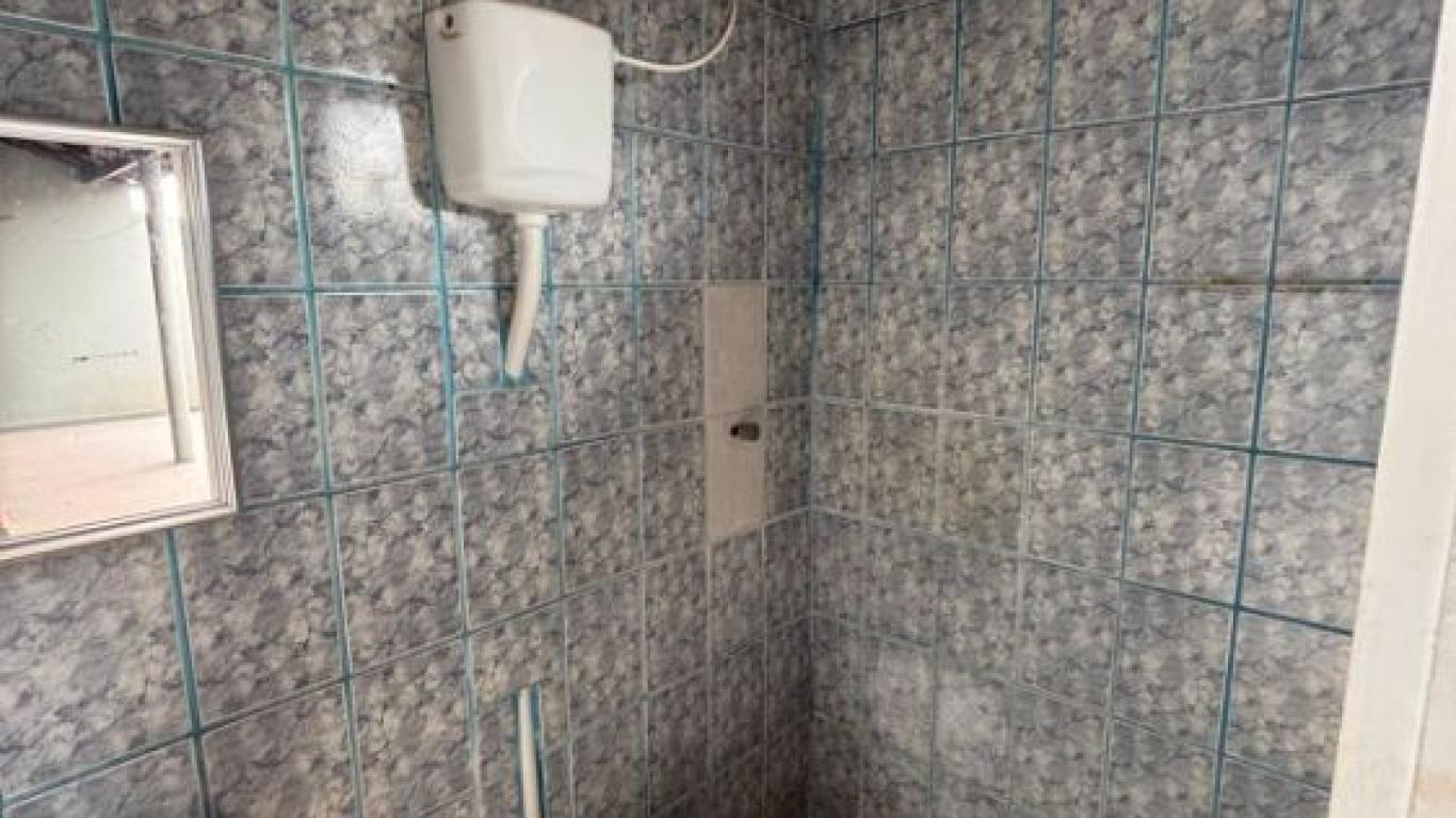 CASA NA Conjunto Habitacional Assis IV em Assis