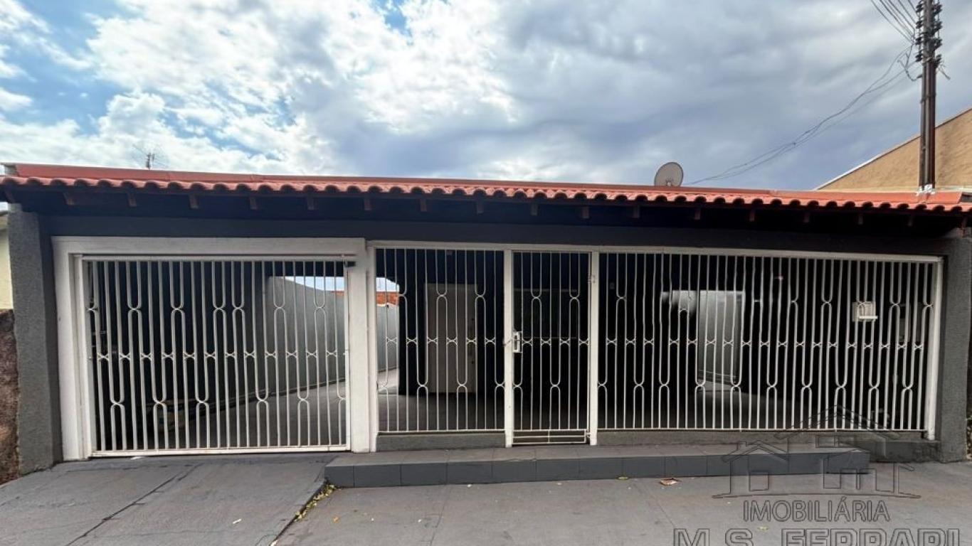 CASA NA Conjunto Habitacional Assis IV em Assis