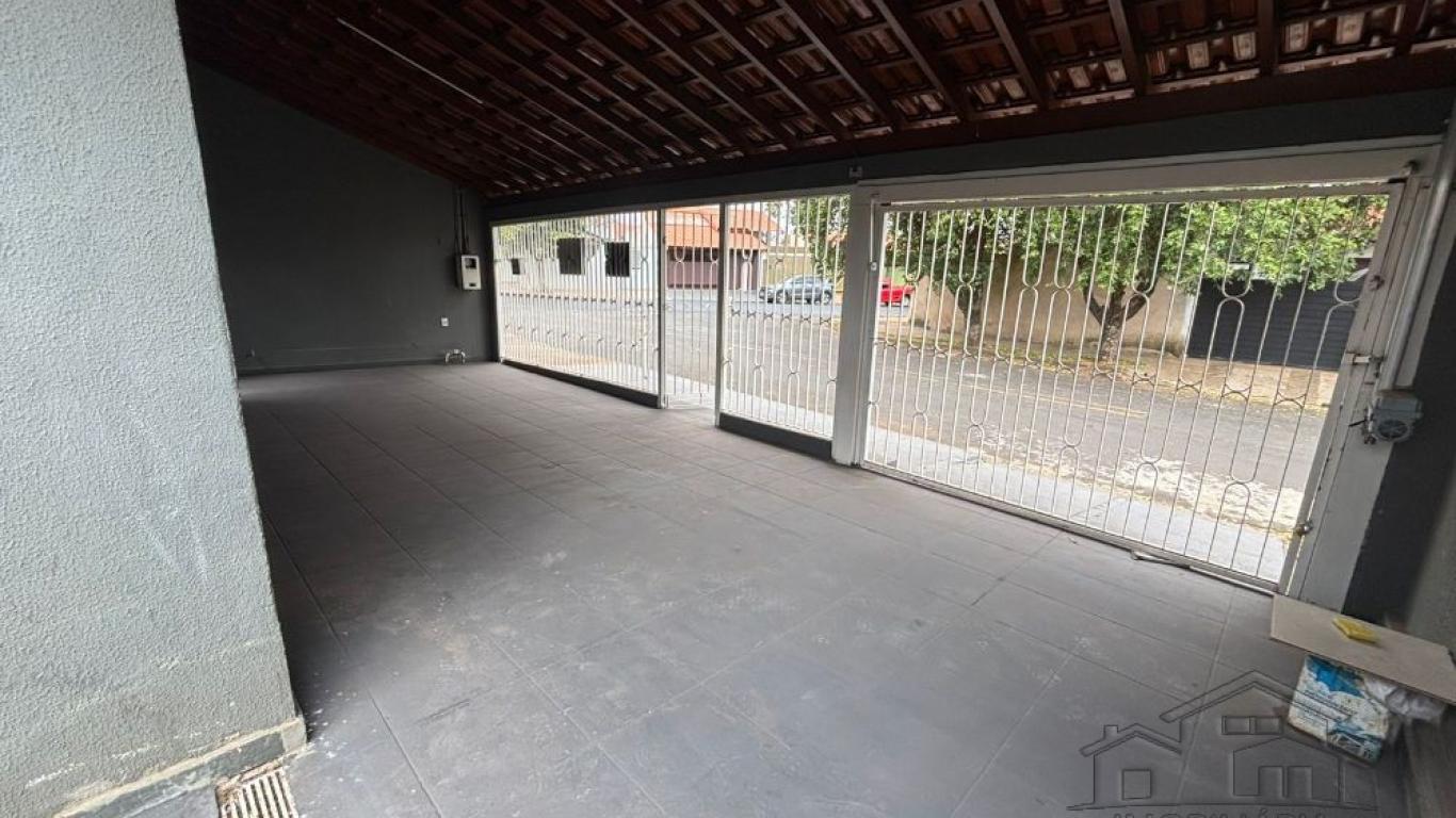 CASA NA Conjunto Habitacional Assis IV em Assis