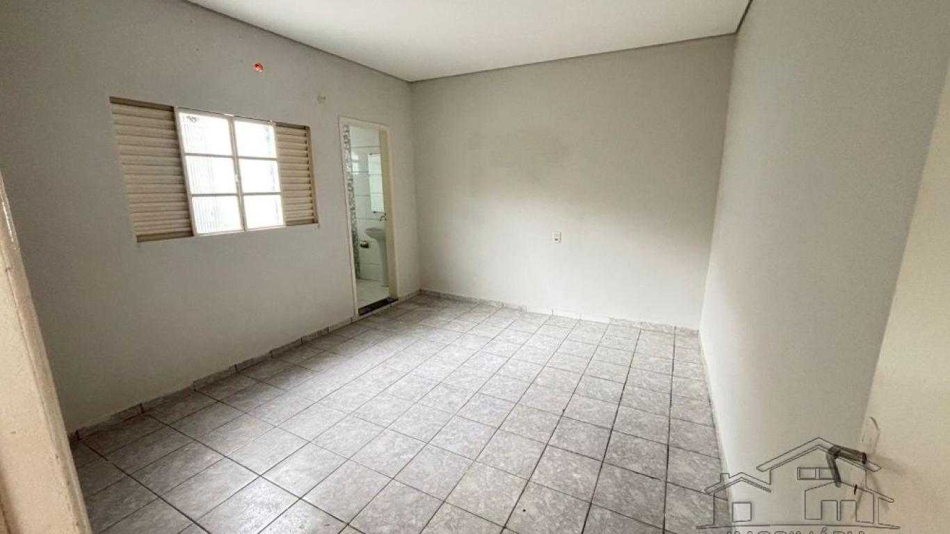 CASA NA Conjunto Habitacional Assis IV em Assis