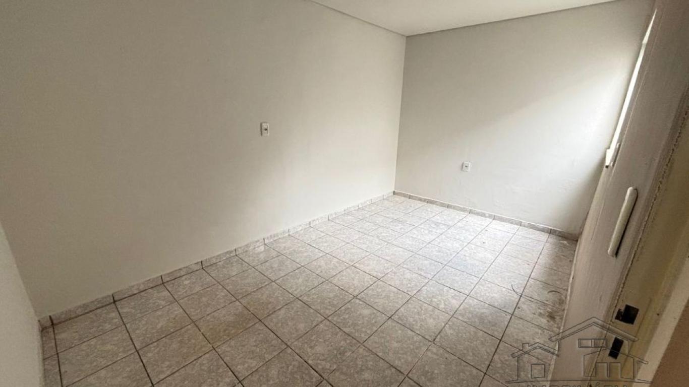 CASA NA Conjunto Habitacional Assis IV em Assis