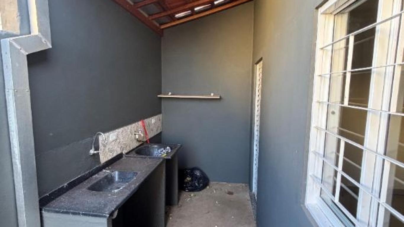 CASA NA Vila Mercedes em Assis