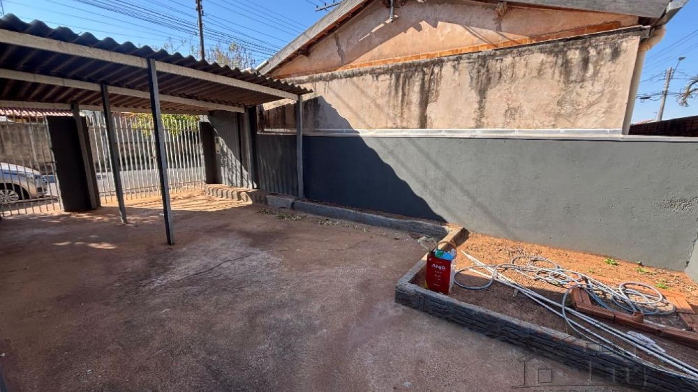 CASA NA Vila Mercedes em Assis