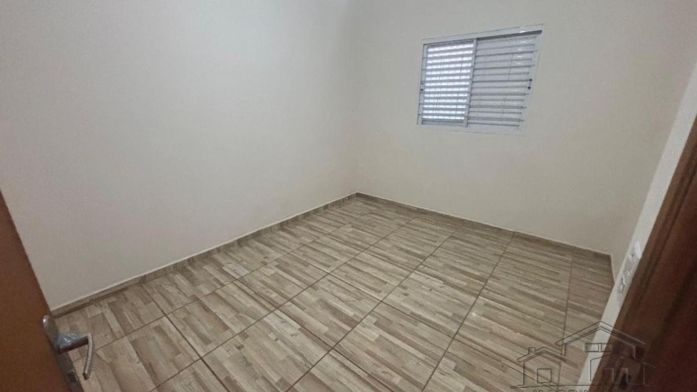 CASA NA Vila Mercedes em Assis