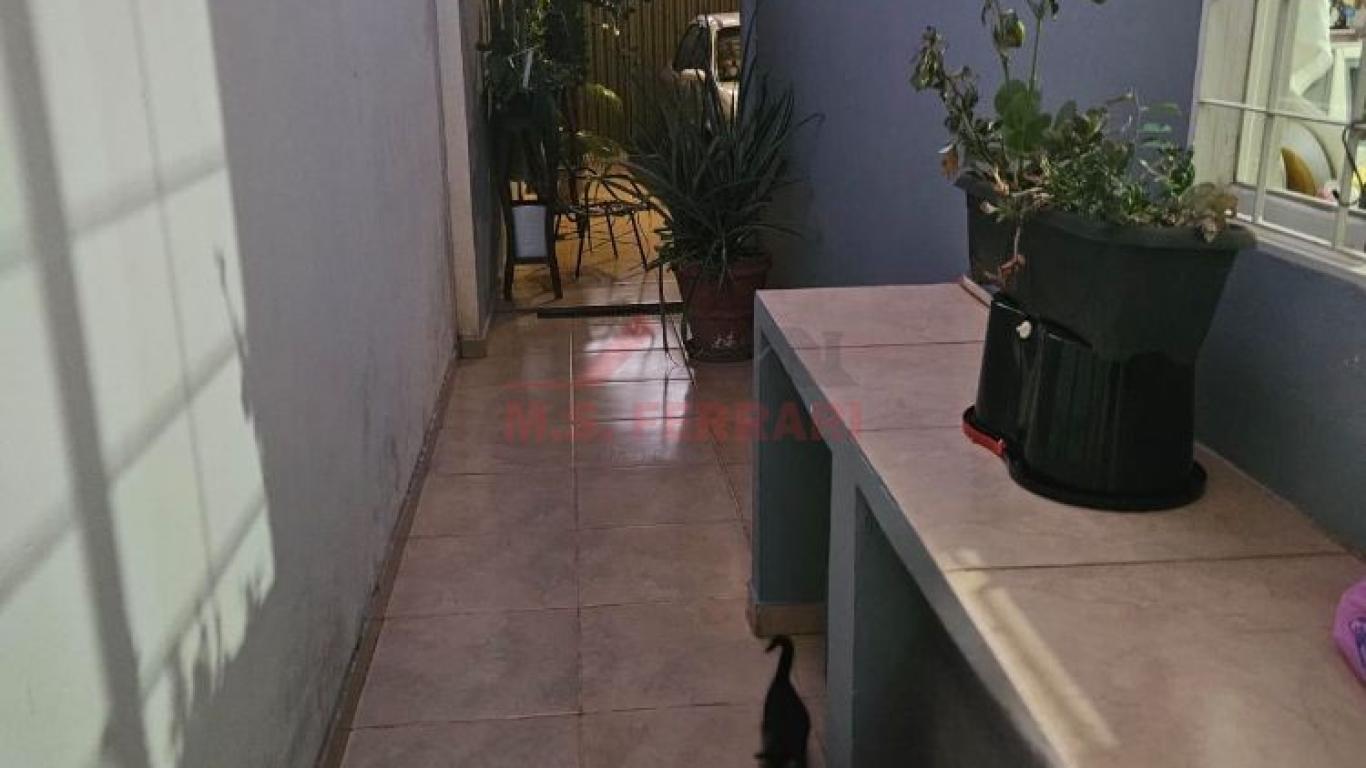 CASA NA Vila Carvalho em Assis