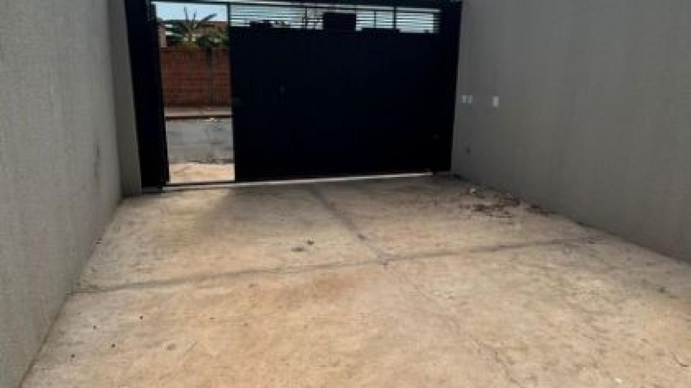 CASA NA Vila Ribeiro em Assis