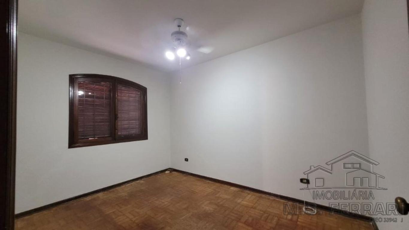 CASA NA Vila Xavier em Assis