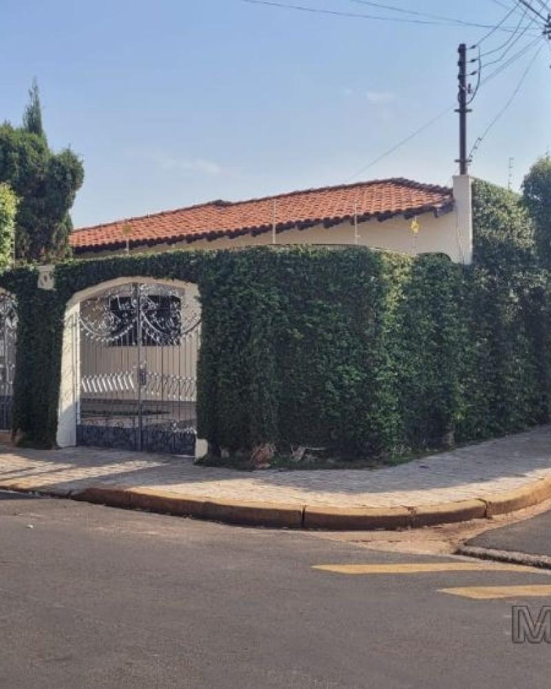 CASA NA Vila Xavier em Assis