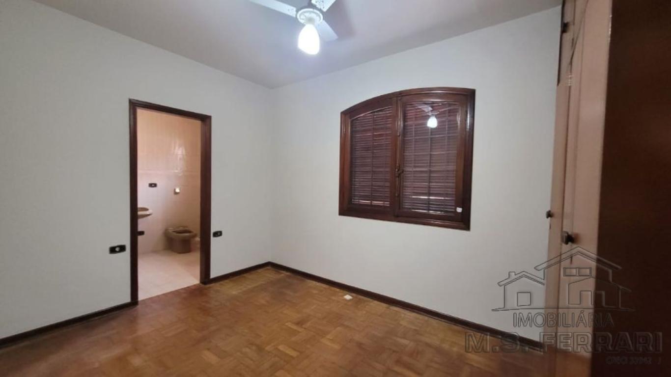 CASA NA Vila Xavier em Assis