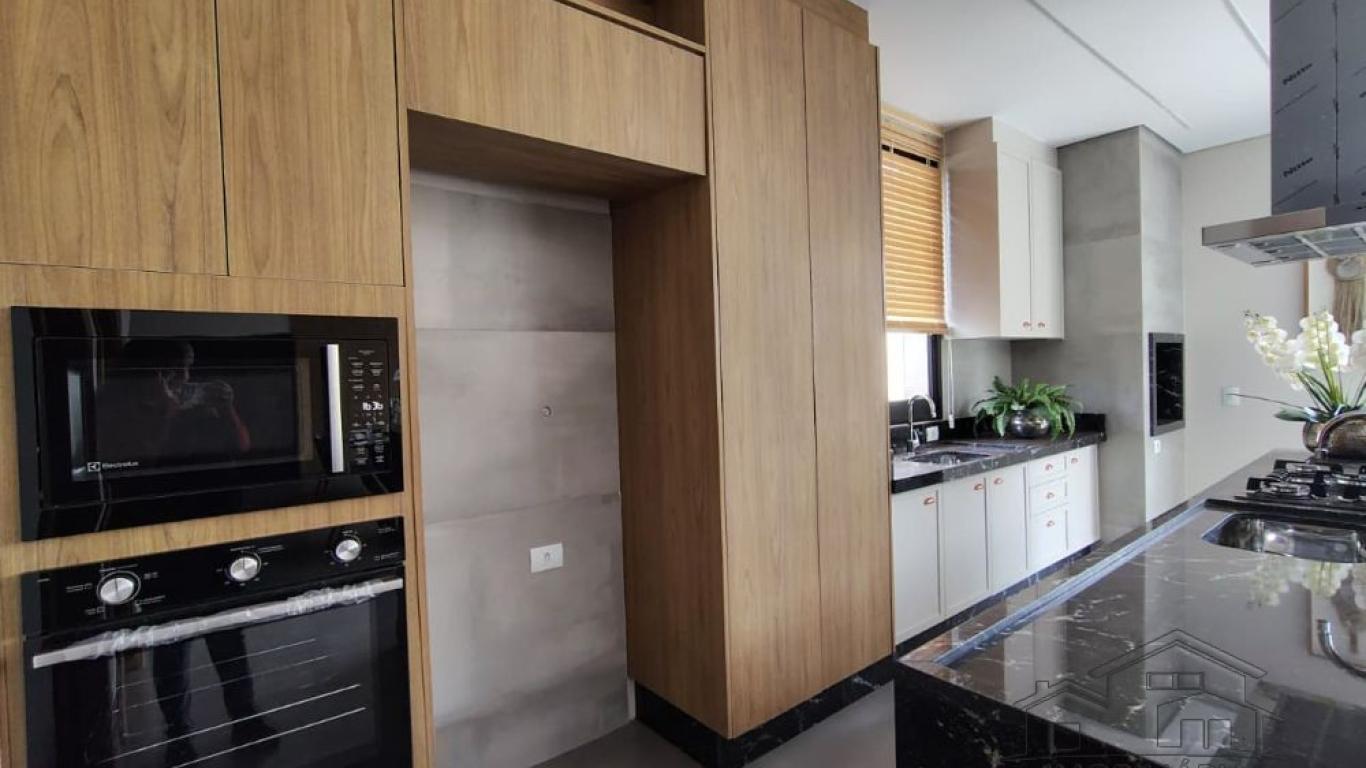 CASA NA Renascence Residencial em Assis