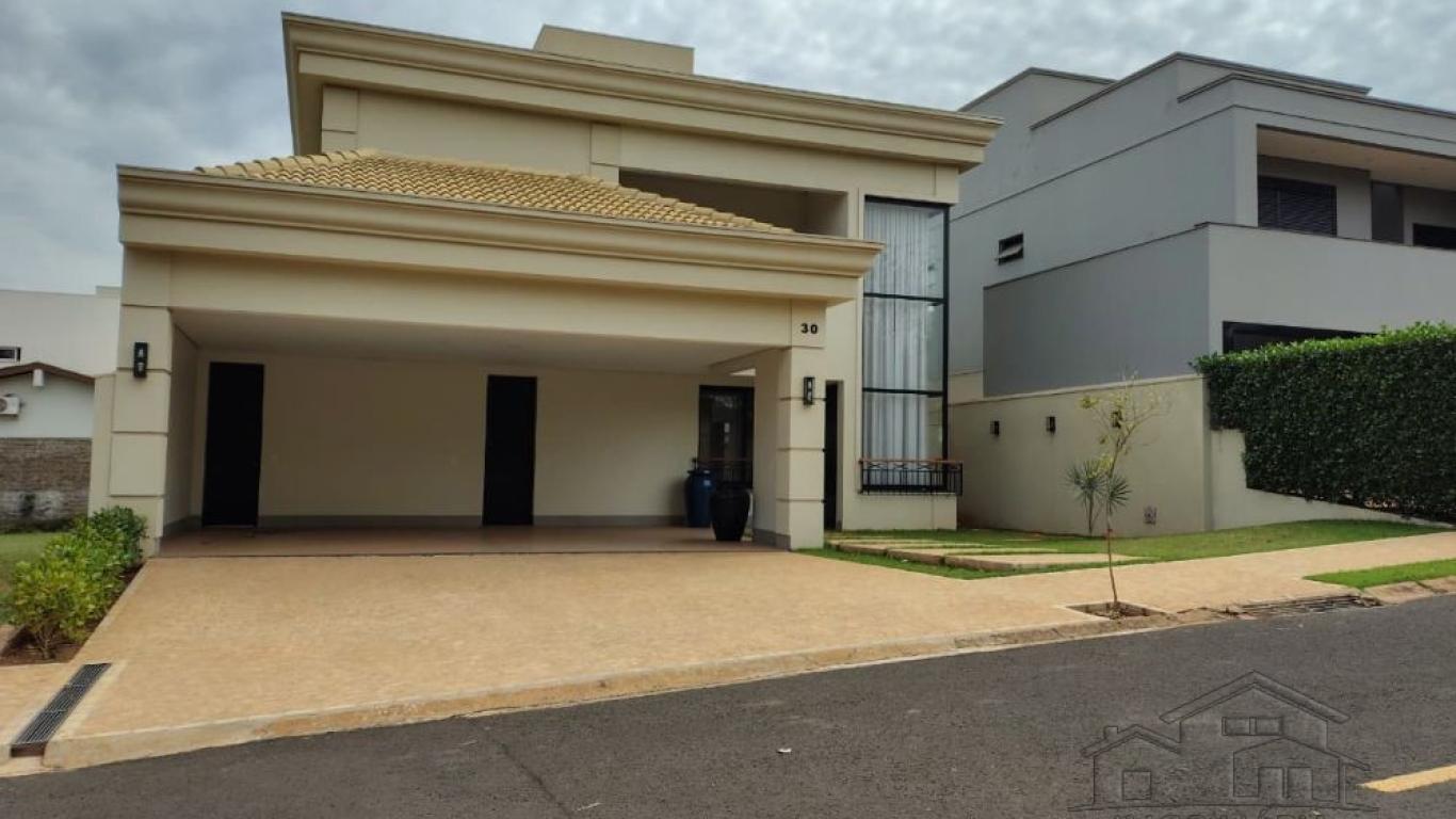 CASA NA Renascence Residencial em Assis