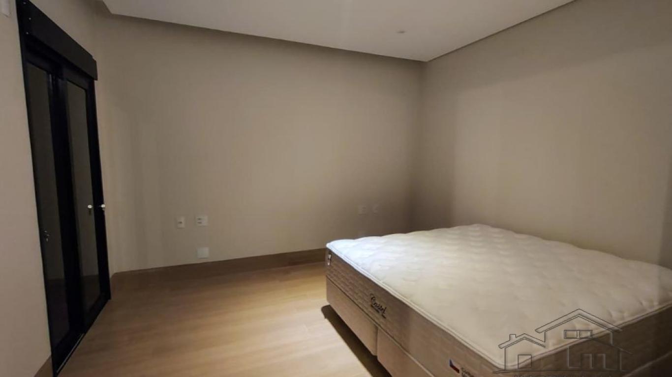 CASA NA Renascence Residencial em Assis