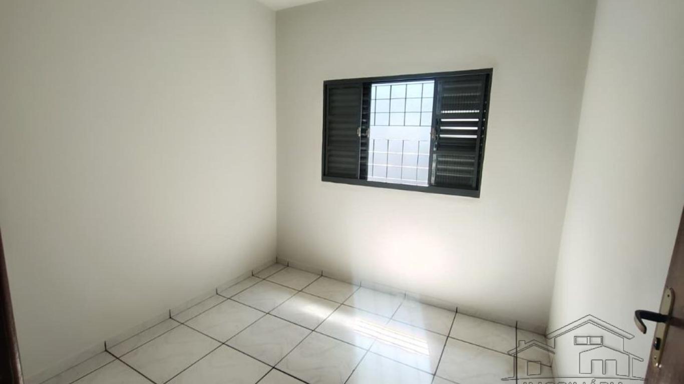 CASA NA Vila Progresso em Assis
