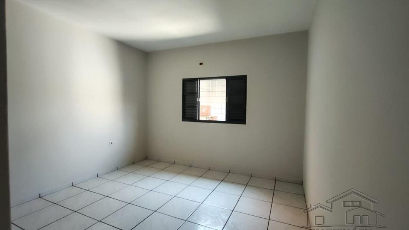 CASA NA Vila Progresso em Assis