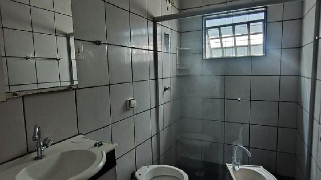 CASA NA Vila Progresso em Assis