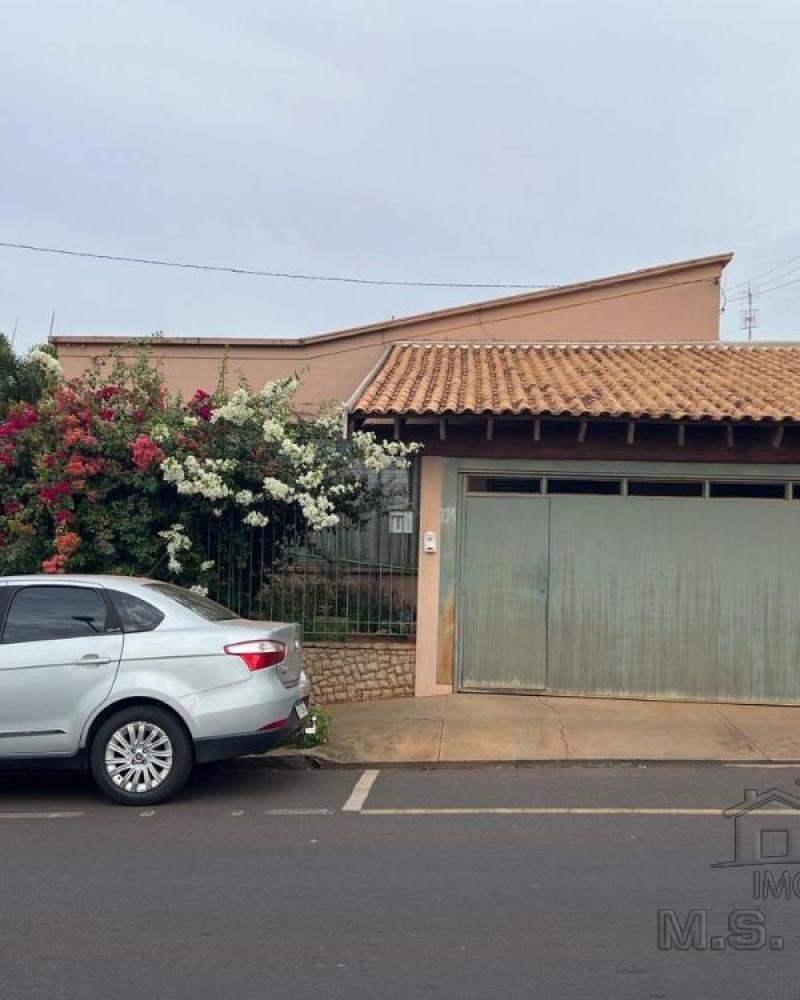 CASA NA Centro em Assis